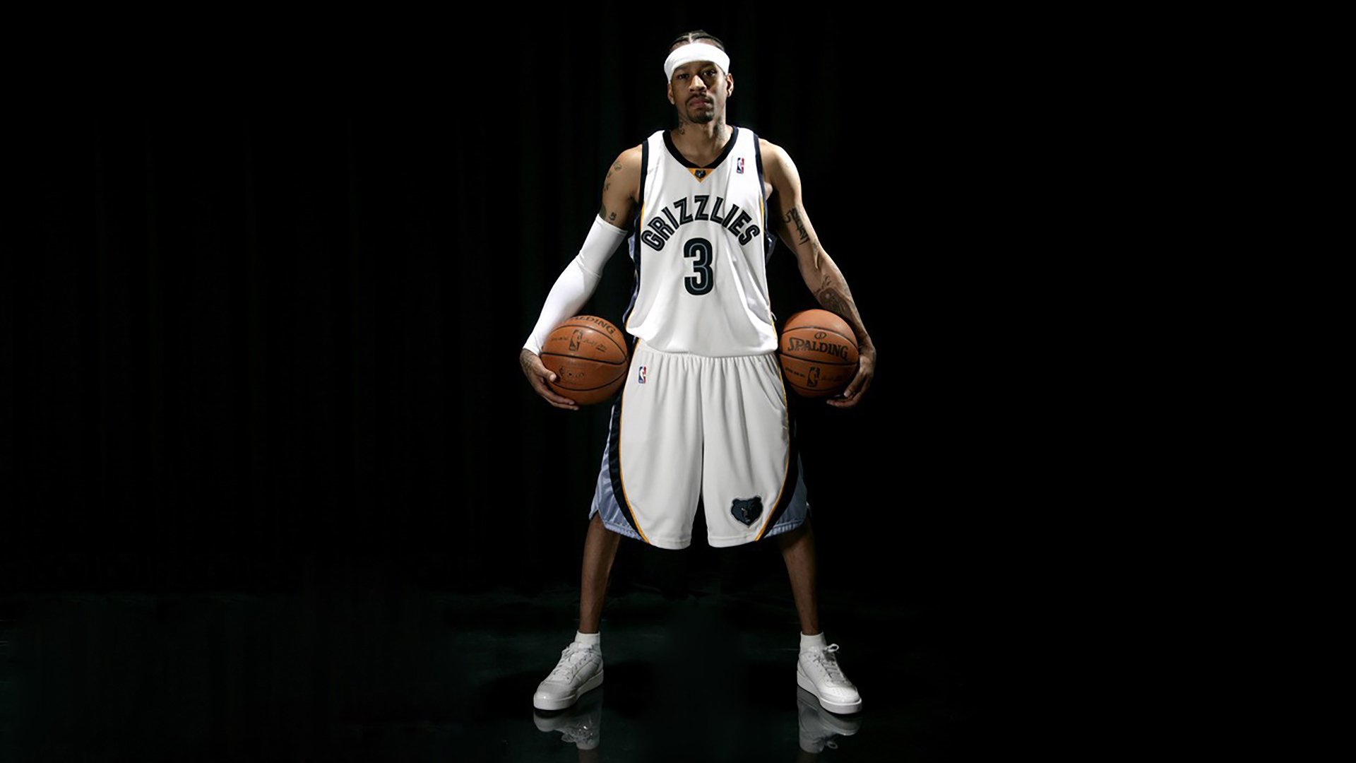 年度焦点之战，勇士绝境逆袭，库里致命三分险胜公牛