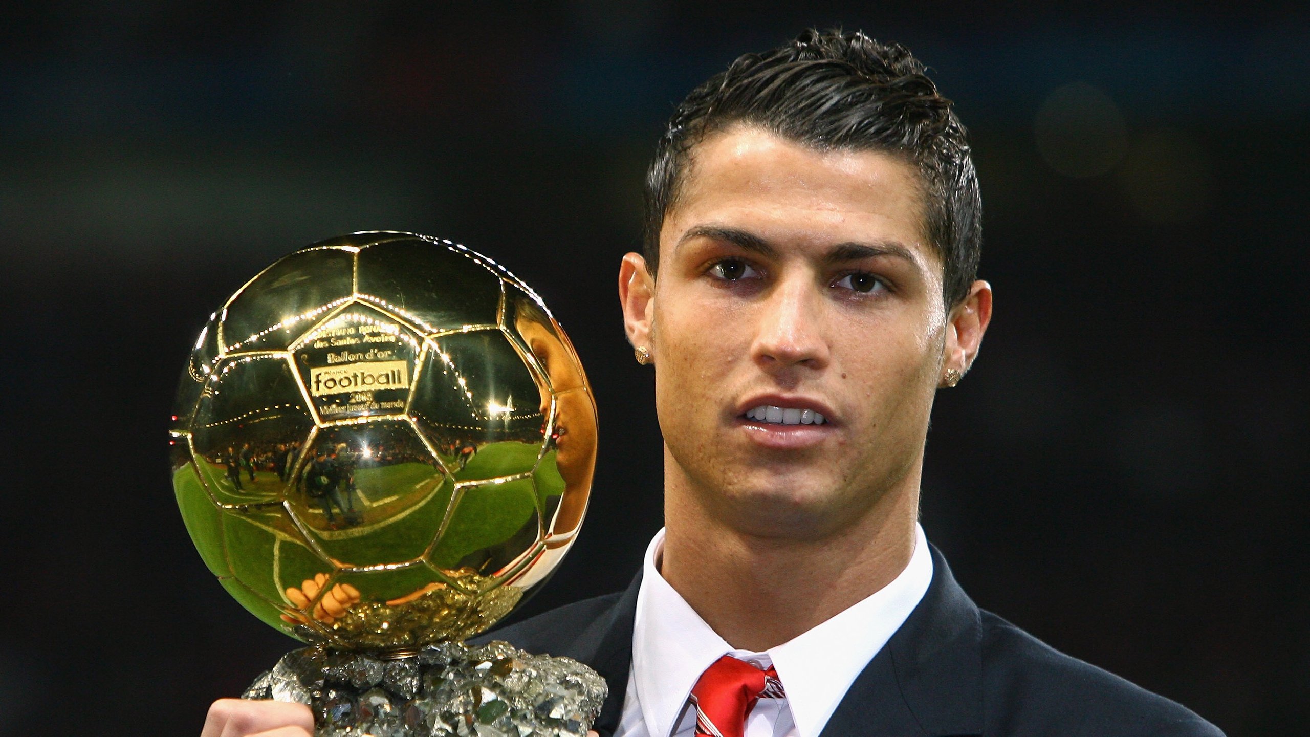 深圳队冲垮湖人，英格拉姆成为关键先生